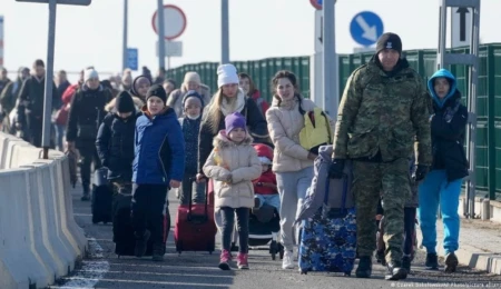Comparing the Ukraine Refugee Crisis With Past Refugee and Migrant Movements in Europe